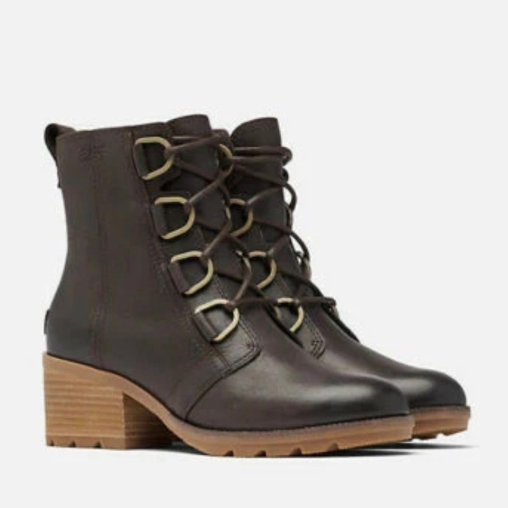 NWT Sorel Cate Lace Up Heeled Bootie Grey Leather
